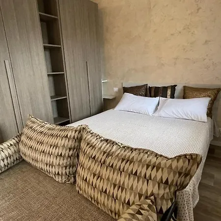 Only The 5 Tra Venezia E Treviso アパート San Trovaso